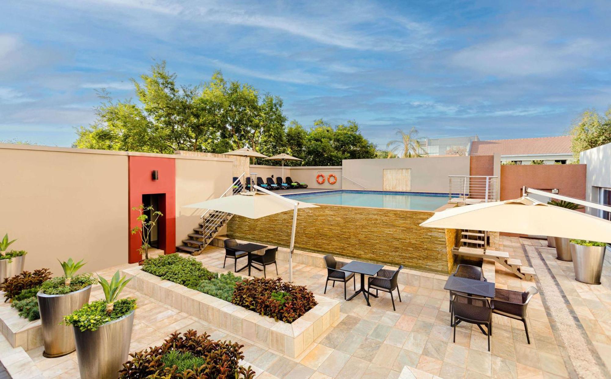 Southern Sun Rosebank, Johannesburg Eksteriør bilde